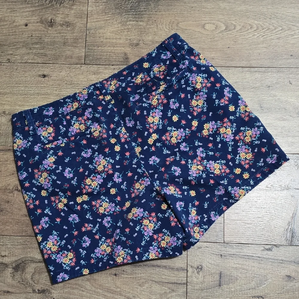 St. John's Bay Black High Waist Shorts - Picture 3 of 14